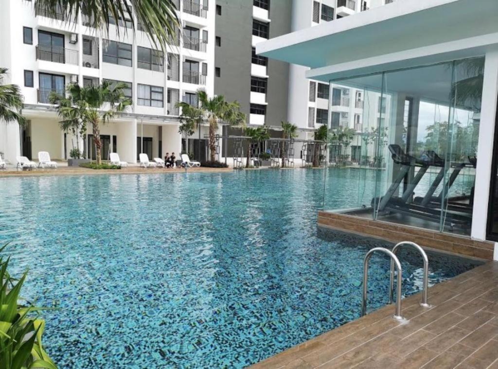 Tiara Imperio 两间房适合一家人住, 舒适和干净环境 Apartment